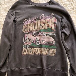 Hollister Women’s West Coast Cruiser Graphic Sweatshirt